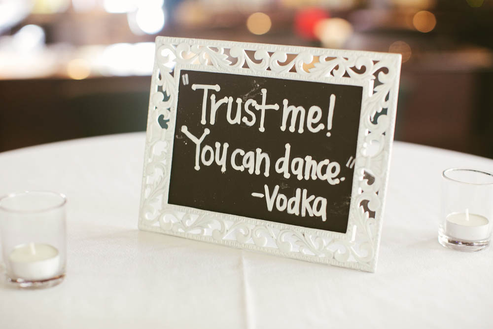 More information about "Wedding Finds: Custom Signs for Your Celebration"