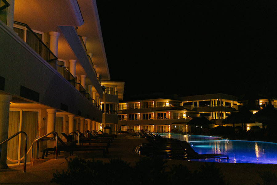 More information about "Moon Palace Resort Perks: 24-Hour Room Service and the In-Room Minibar"