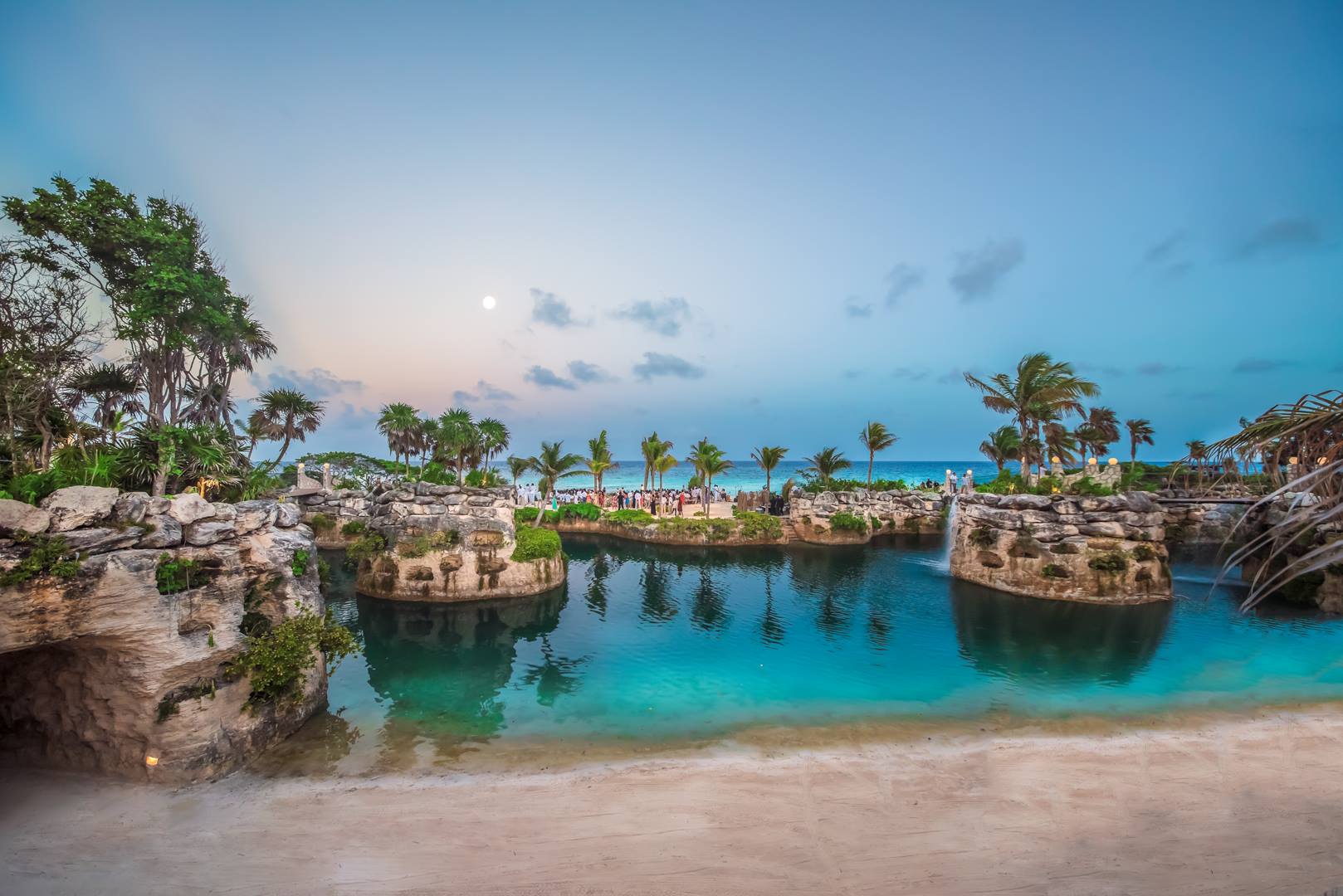 More information about "Book Your Wedding At Hotel Xcaret And Receive Free Rooms & Upgrades"