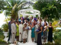 The bridal party with all of their guests.