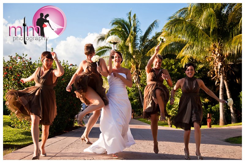 Why get married in the Riviera Maya area?