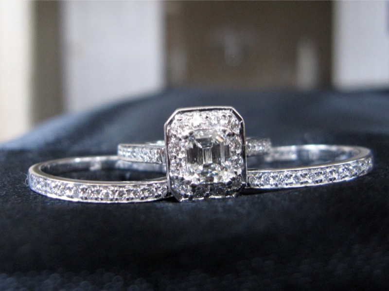 Diamond Engagement Ring and Wedding Bands (appraised $4,600) Fully Certifie