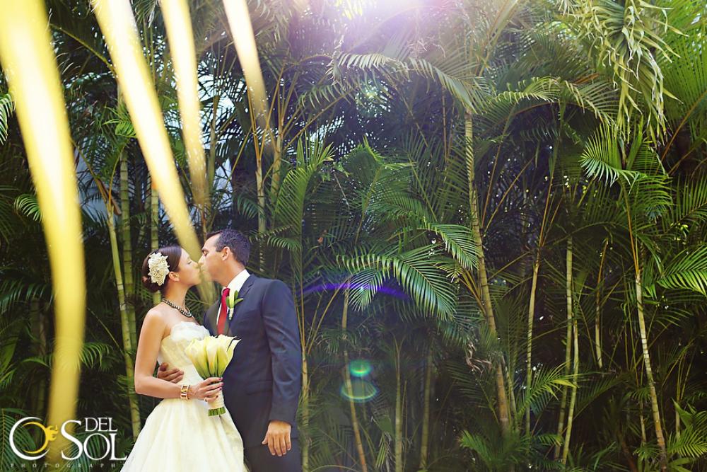 Wanted: intimate (resort) venue for ceremony & reception in Playa del Carmen! Help?