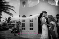 Destination Weddings Cancun
Sarani Weddings
www.saraniweddings.com
Facebook/saraniweddings