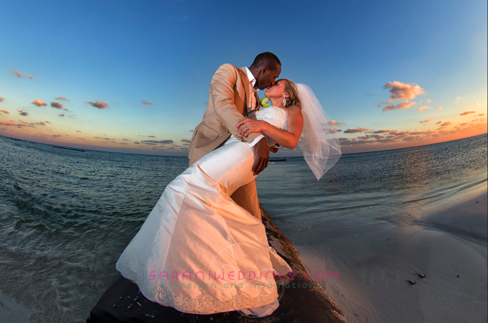 Cancun Wedding Photography
By Sarani WeddingsÂ®
www.saraniweddings.com

Facebook/saraniweddings
Pinterest/saraniweddings