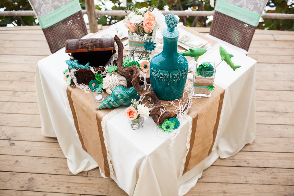 Share Your Sweetheart Table Inspiration