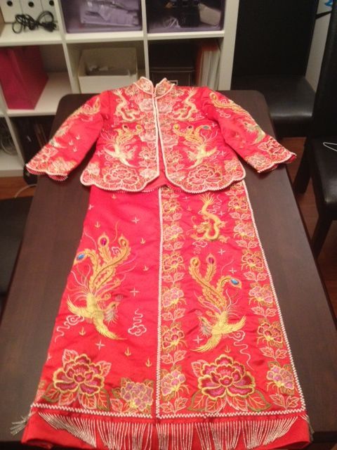 USED Traditional Chinese Wedding Dress