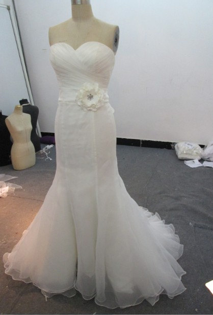 Wedding Dress- Never Worn- Street Size 4/6 