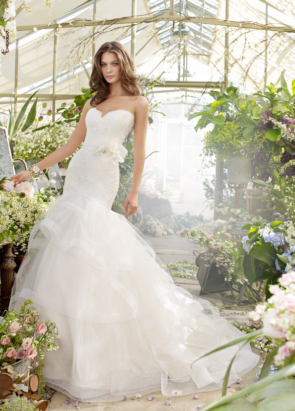 TARA KEELY 2200 WEDDING DRESS FOR SALE