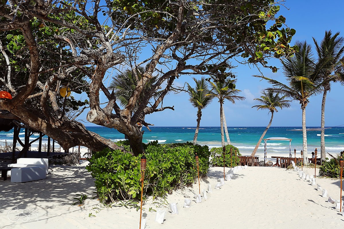 Ana y Jose Tulum Brides Post Here