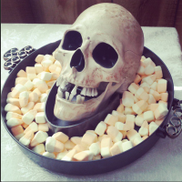 Skull with marshmellows