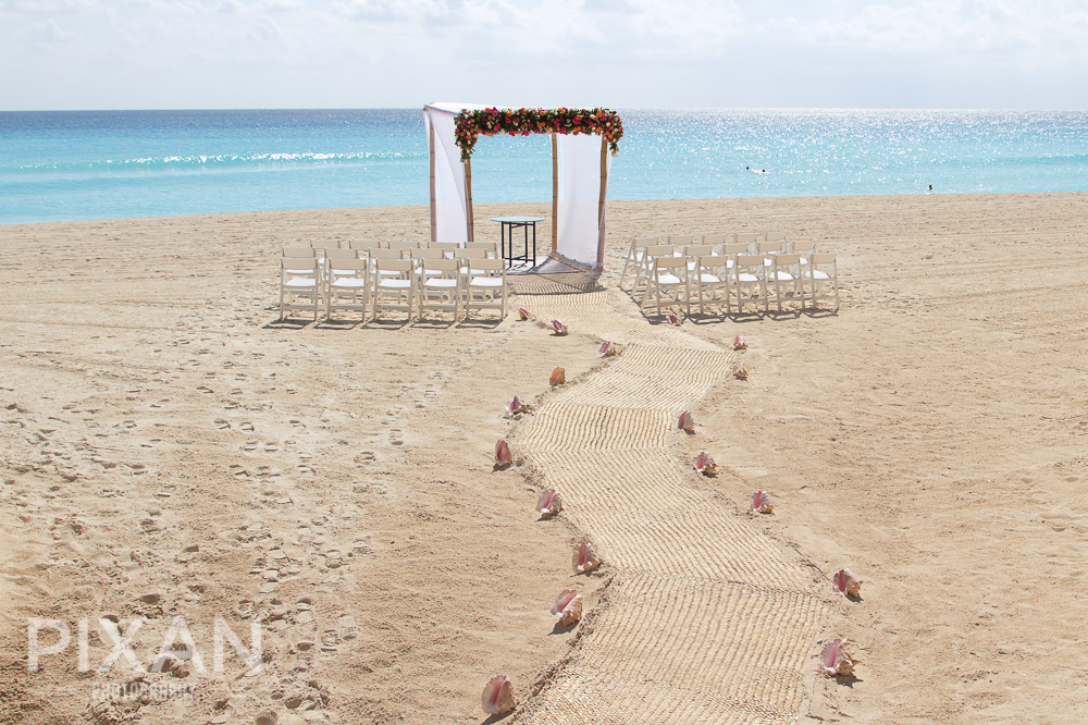 The Ritz-Carlton | Cancun | Mexican wedding venues and set-ups |