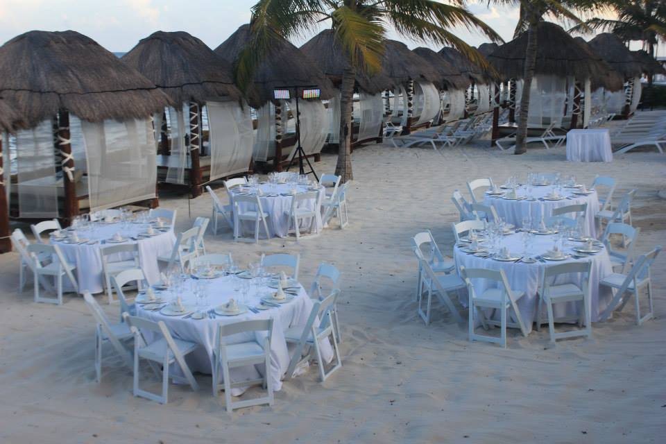 Azul Beach Set Up