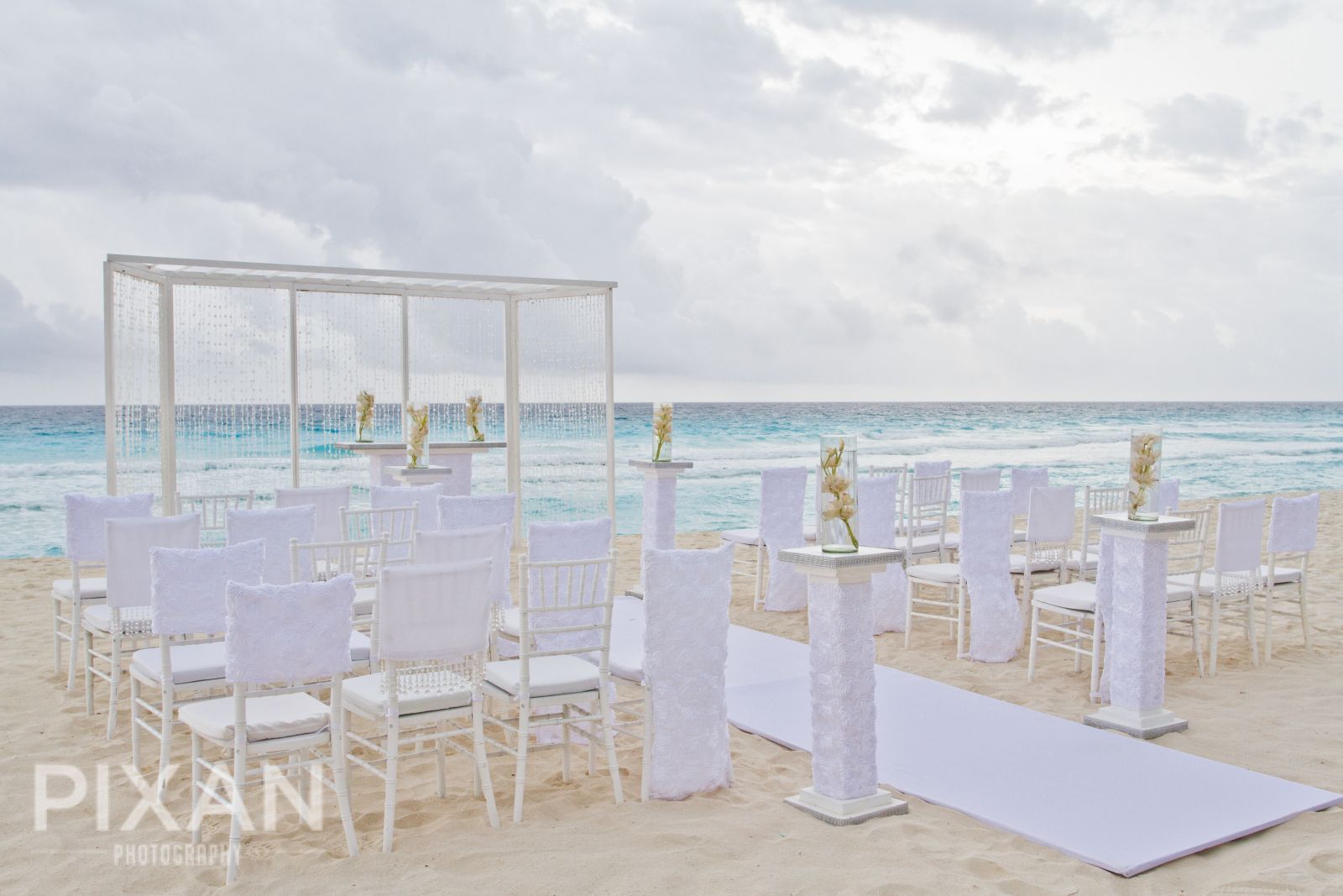 Hard Rock Hotel Cancun | Cancun | Mexican wedding venues and set-ups |