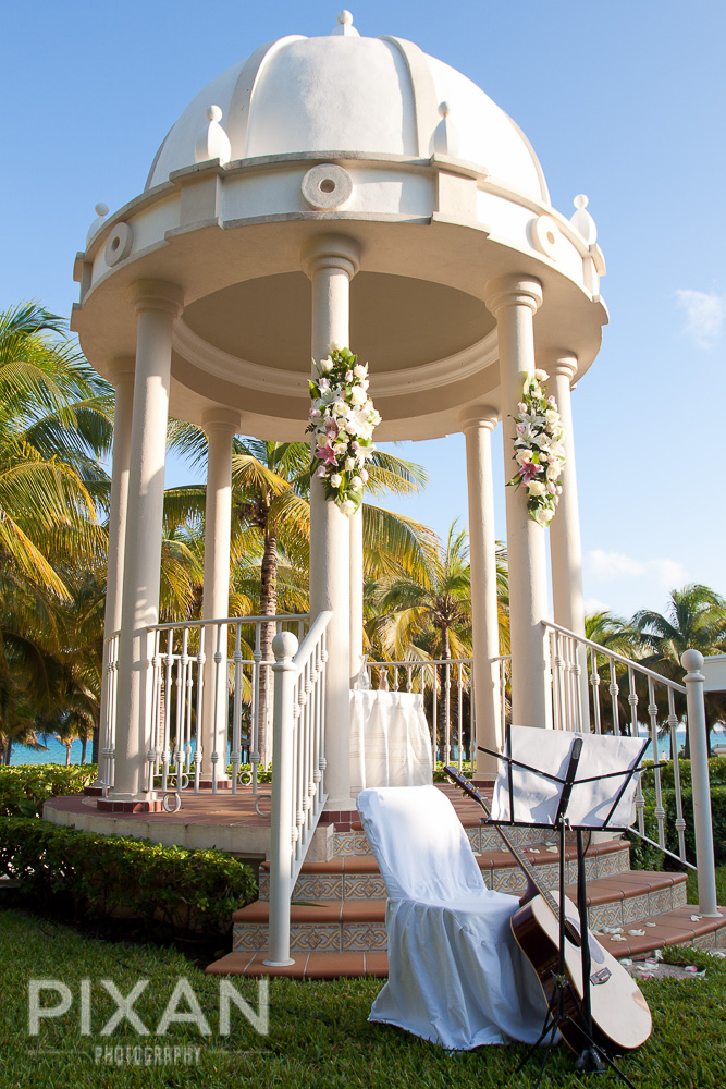 Riu Palace Riviera Maya | Riviera Maya | Mexican wedding venues and setups |