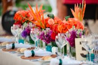 Colorful, tropical yet chic centerpieces.
