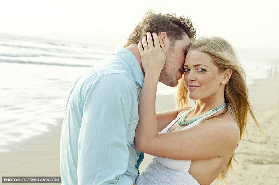 Engagement session in Nuevo Vallarta, Mexico | Kathryn+Colin