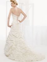 www.vipweddinggowns.com