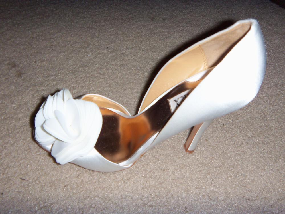 Badgley Mischka Randall Wedding Shoe - Size 8