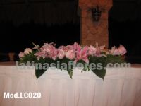 pink roses and oriental lilies wedding centerpiece