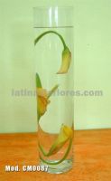 yellow calla lilies underwater centerpiece