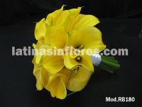 yellow calla lilies bouquet