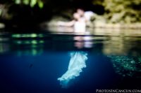 Trash The Dress - Underwater Photography Photos In Cancun 

http://www.photosincancun.com