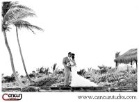 Dreams Tulum Destination Wedding by Cancun Studios Photography 
www.cancunstudios.com