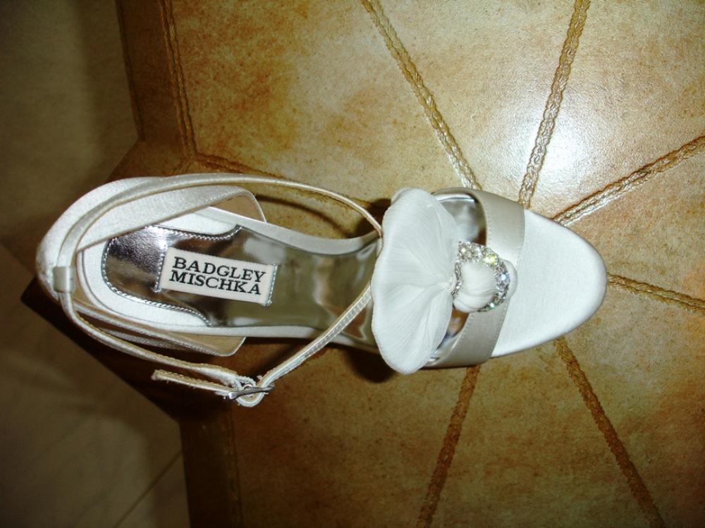 Badgley and Mischka/ Dani style shoes/ size 8