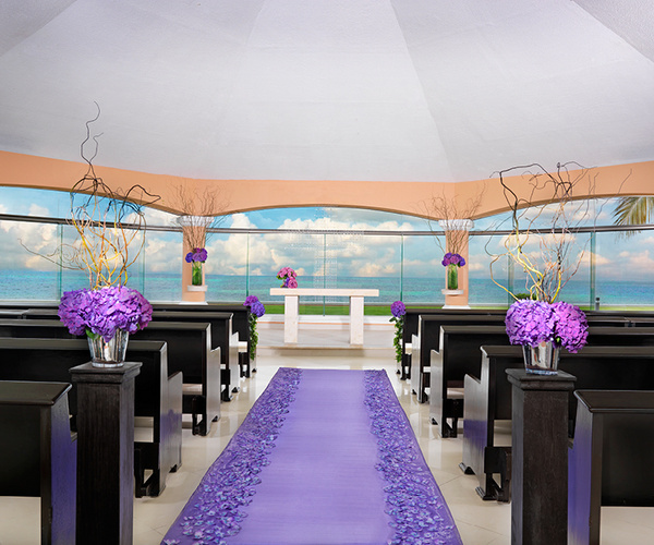 
www.crystalwaterweddings.com Experienced travel agents who strongly value providing first class service and have a deep passion for destination weddings.  Lavender Luxe.  Inspired by the soft and organic shapes found in nature, this collection features 