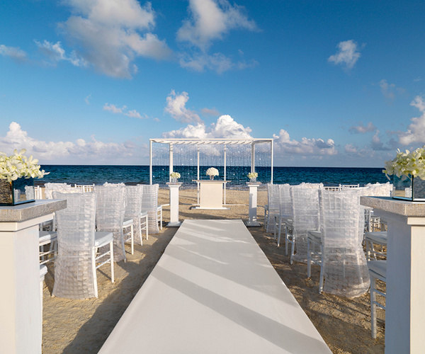 www.crystalwaterweddings.com Experienced travel agents who strongly value providing first class service and have a deep passion for destination weddings.  Pure.  Subtle, sublime and completely captivating, this package features gentle tones of pale white 