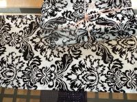 Damask table runners 
Quantity : 6

Price: $3.00 / each
