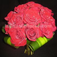 red roses bridal bouquet