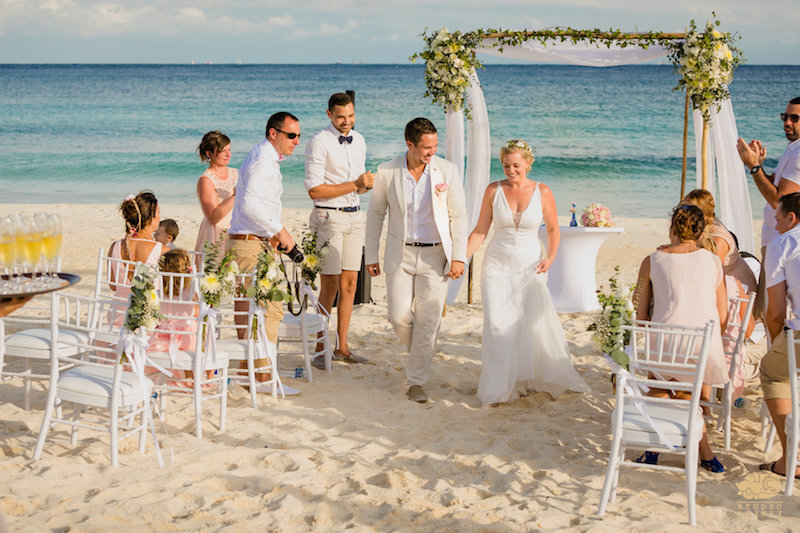 More information about "10 Reasons Why You Should Use Wright Travel Agency for Your Destination Wedding"